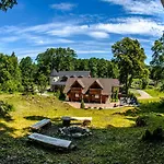 Farm stay Pod Mlynska Skala - Z Prywatnym Jacuzzi I Kominkiem Zdow