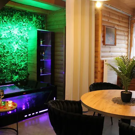 Pod Mlynska Skala - Z Prywatnym Jacuzzi I Kominkiem בית חווה *