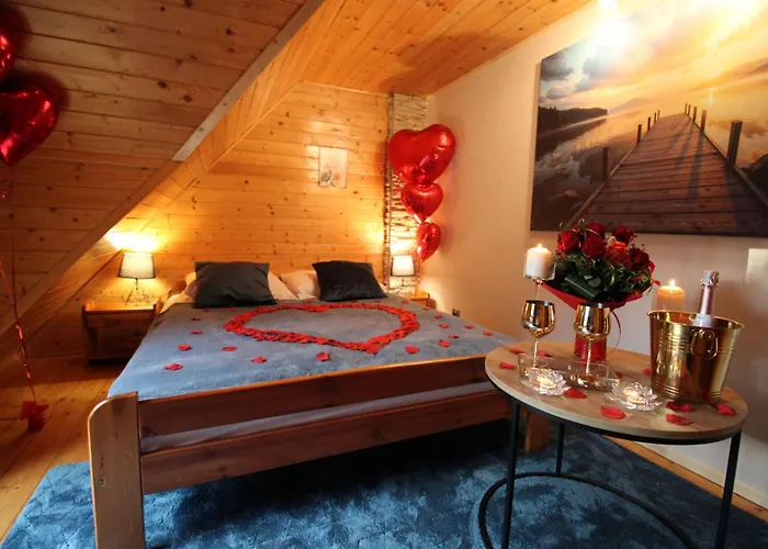 Pod Mlynska Skala - Z Prywatnym Jacuzzi I Kominkiem בית חווה *